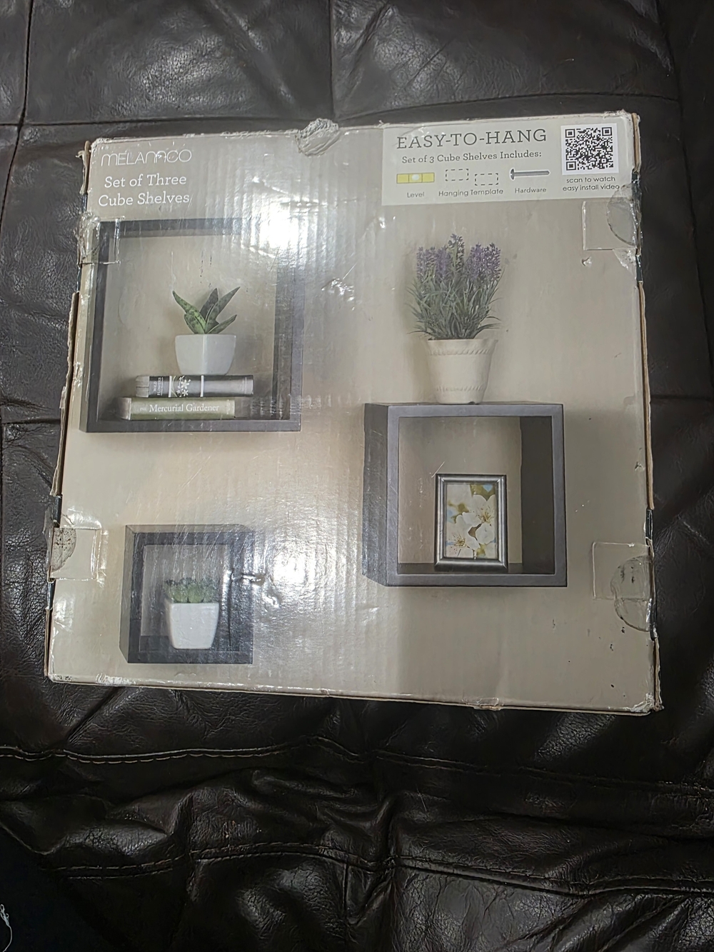 Melannco Easy-to-Hang Set of Three Cube Shelves in Black